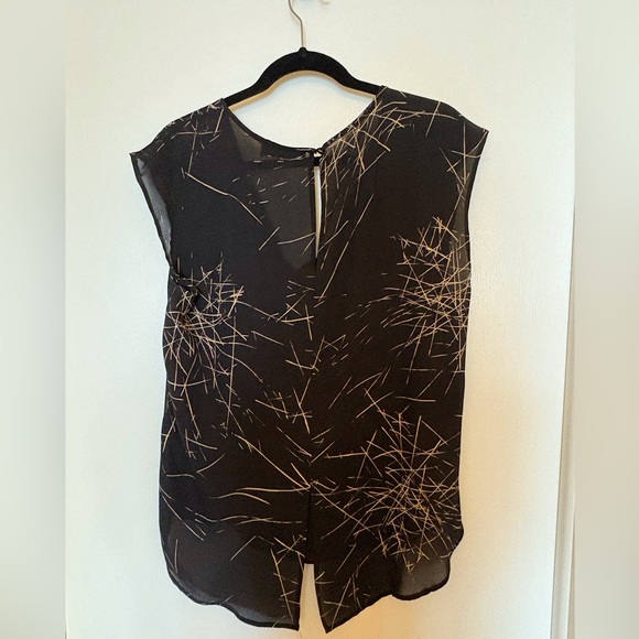 Kelly Wearstler - Picture 1 of 3